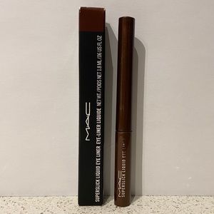 MAC Liquid Eye Liner in Defiantly Feline